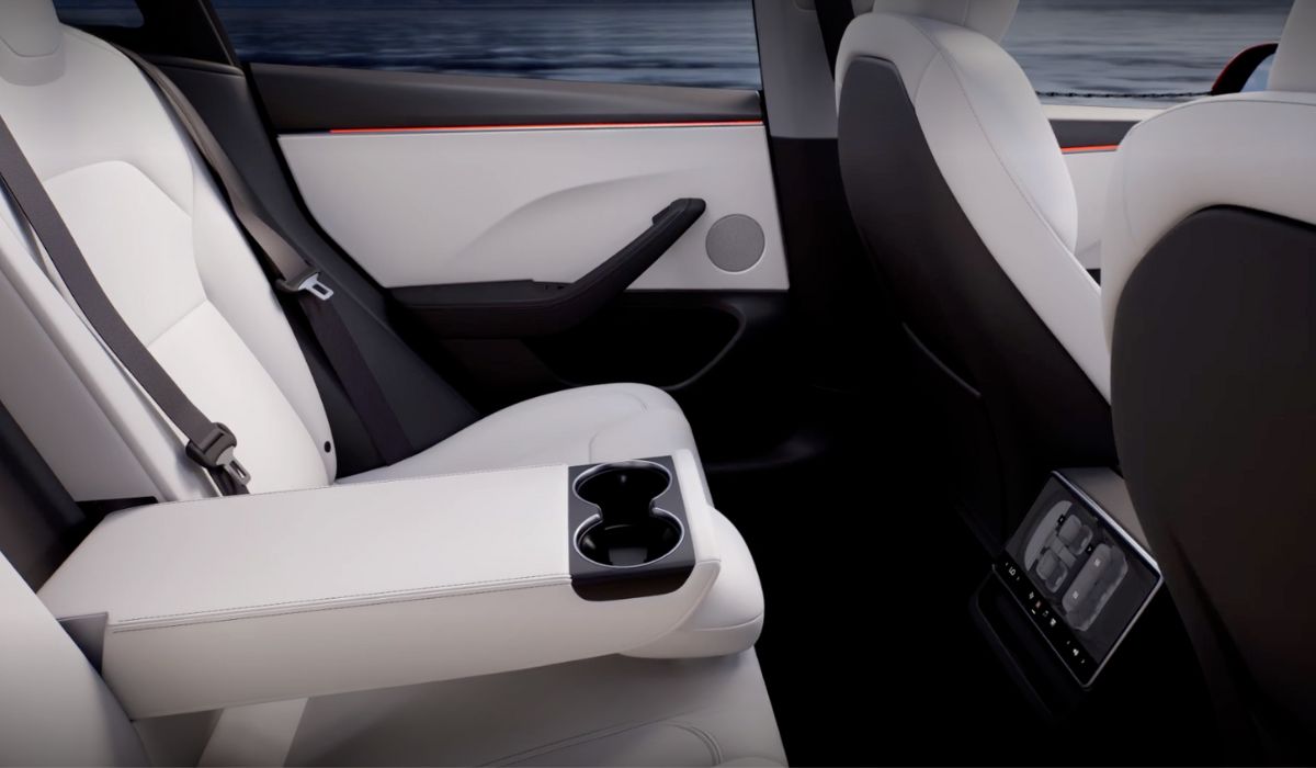 Tesla model 3 bagsæder hvid - 2024 Model 3 årgang Tesla model 3 bagsæder hvid - 2024 Model 3 årgang