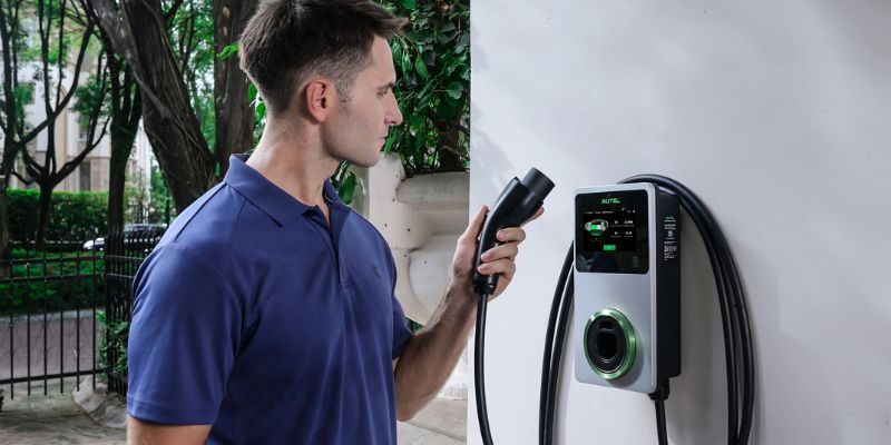 Autel MaxiCharger AC Wallbox ladeboks til at oplade den elbil derhjemme