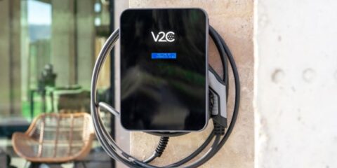 V2C Trydan ladeboks optimeret til solceller